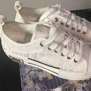 Dior sneakers